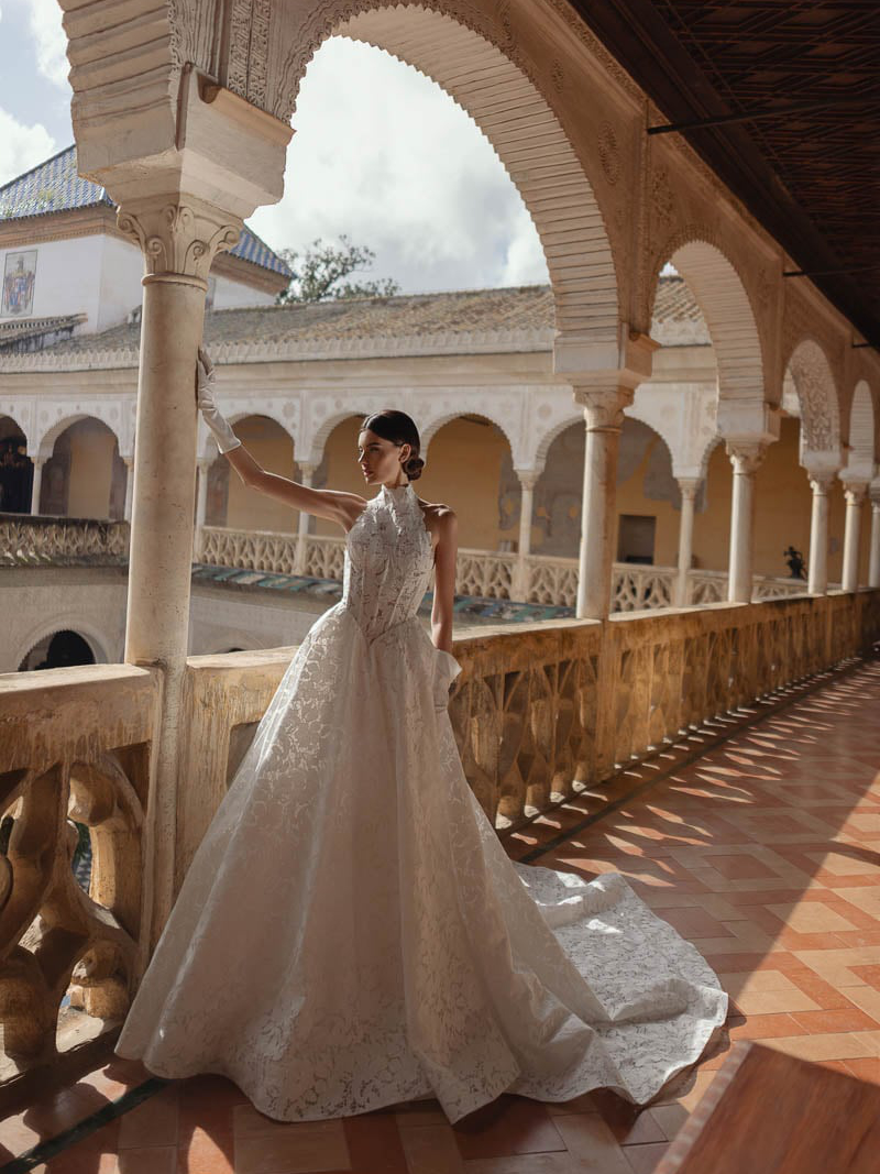 Berta Couture Sevilla 26-08 front
