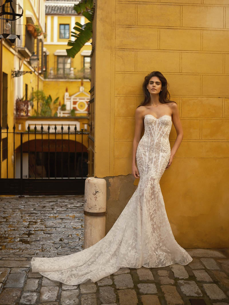 Trouwjurk Berta Privee no14 26-P09 front